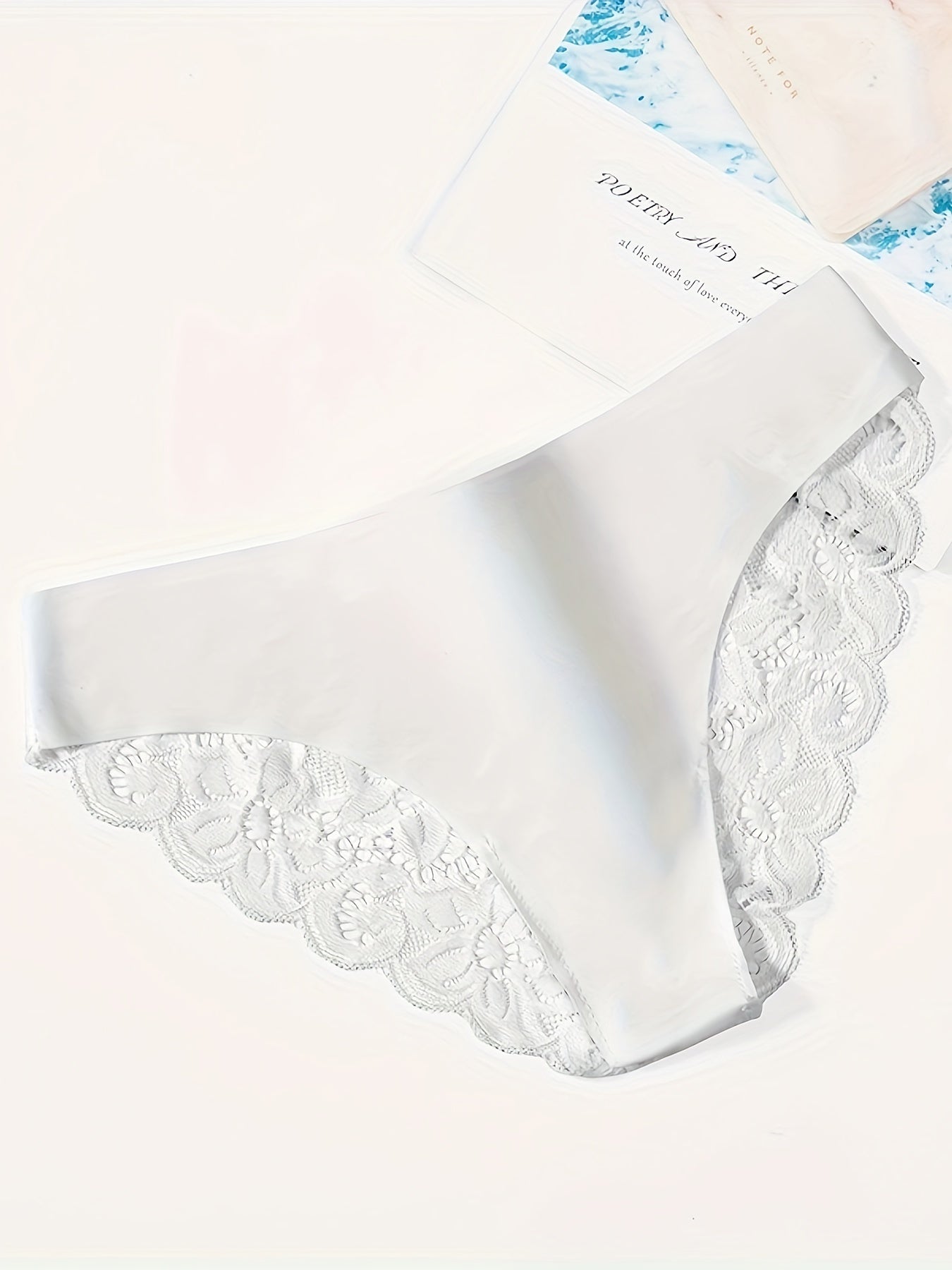 3Pcs Women's Sexy Lace Briefs Seamless Comfortable Panties Low-waist Underwear Ladies Intimate Plus Size Lingerie Exquisite Floral Set Bikini Briefs.