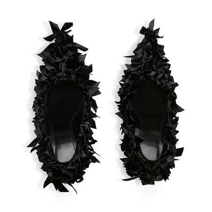 Pointed high heels with full bow inlaid thin heels