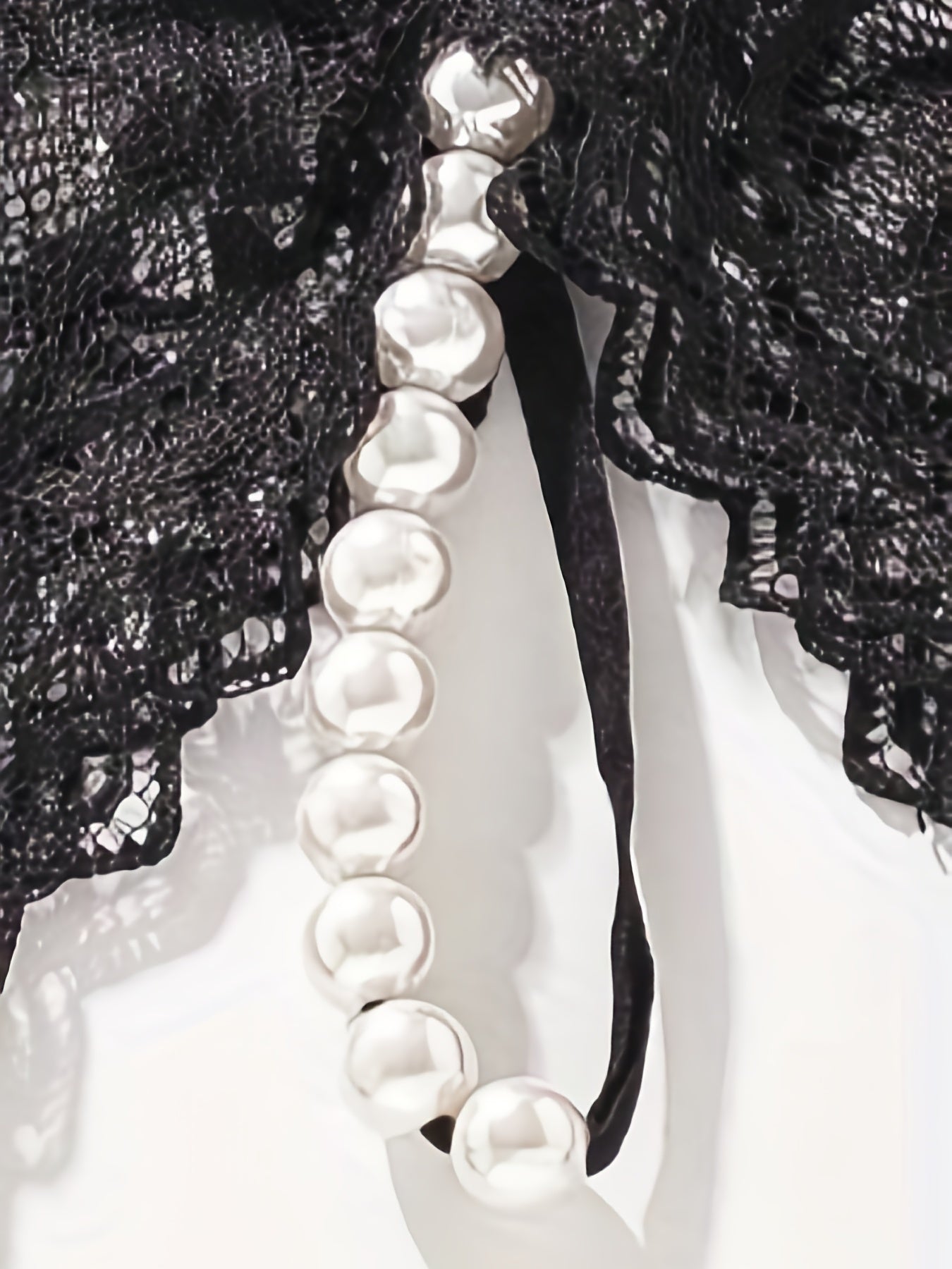 Sexy Floral Lace Thongs - Comfortable Women's Lingerie with Faux Pearl Detail, Open Crotch, and Elegant Design for a Confident You