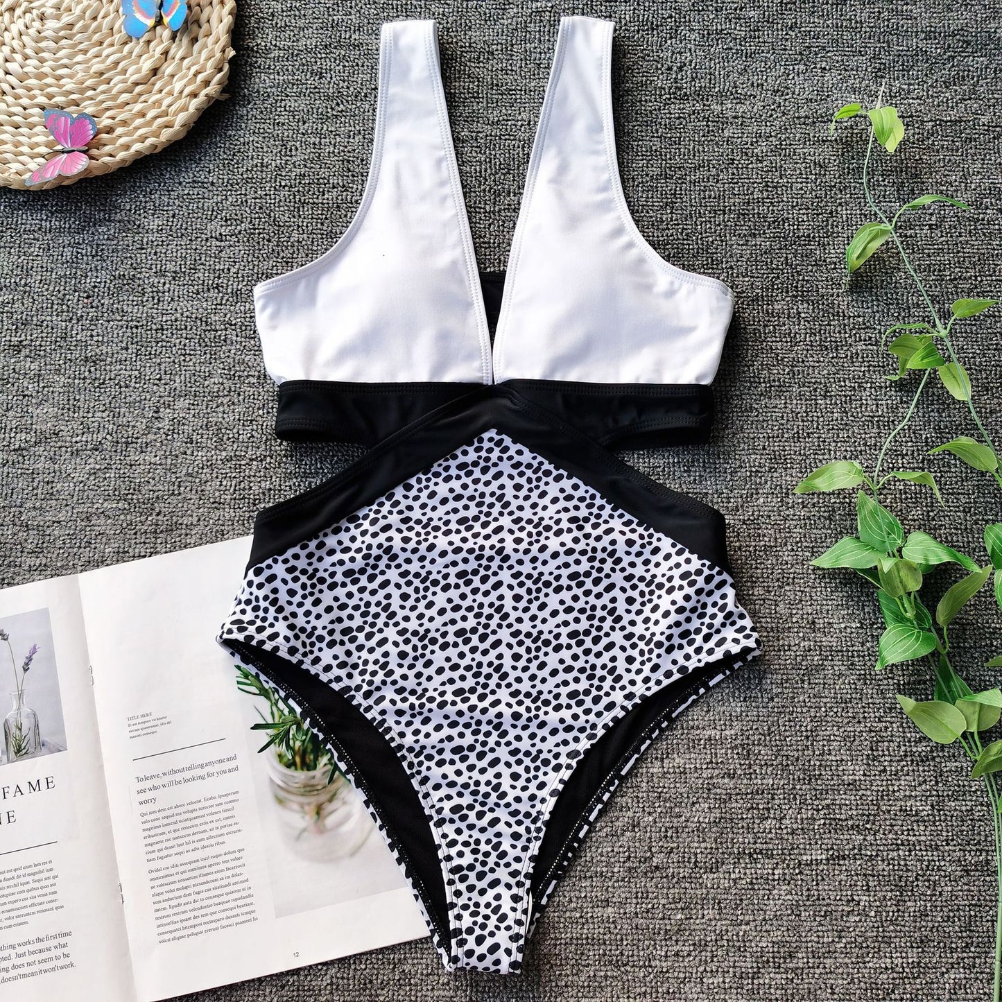 One-piece bikini