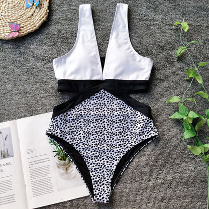 One-piece bikini