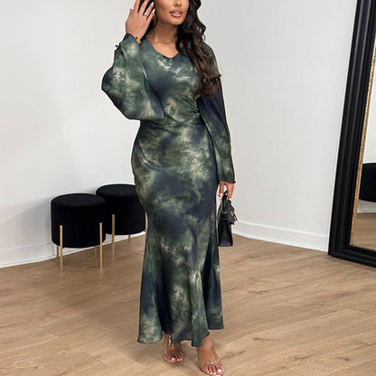 Round neck dress with printed flared sleeves Dress