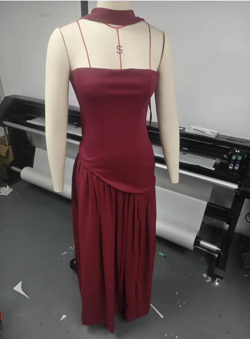 Spring and Summer 2025 Sexy Backless Tube Top Slim Fit Dress New Hot Sale Split Strap Long Dress