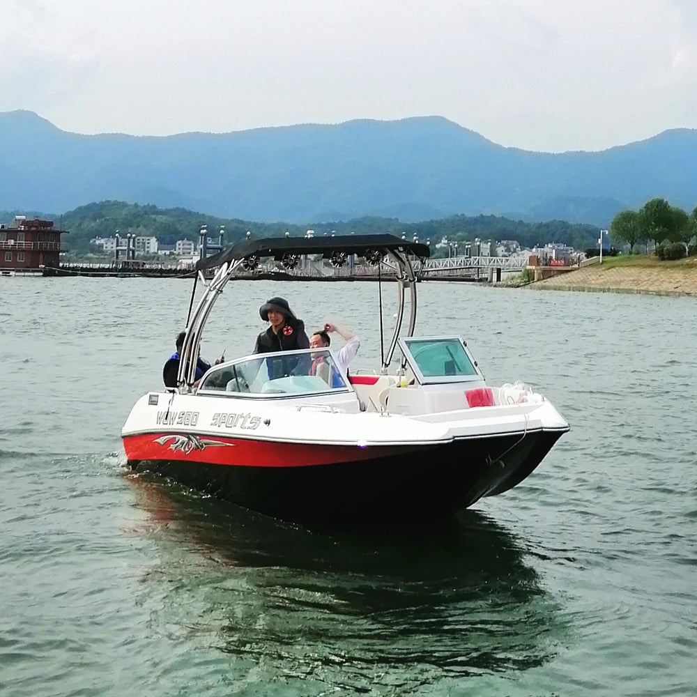 China High Quality Wakeboard Sport Boat for Sale