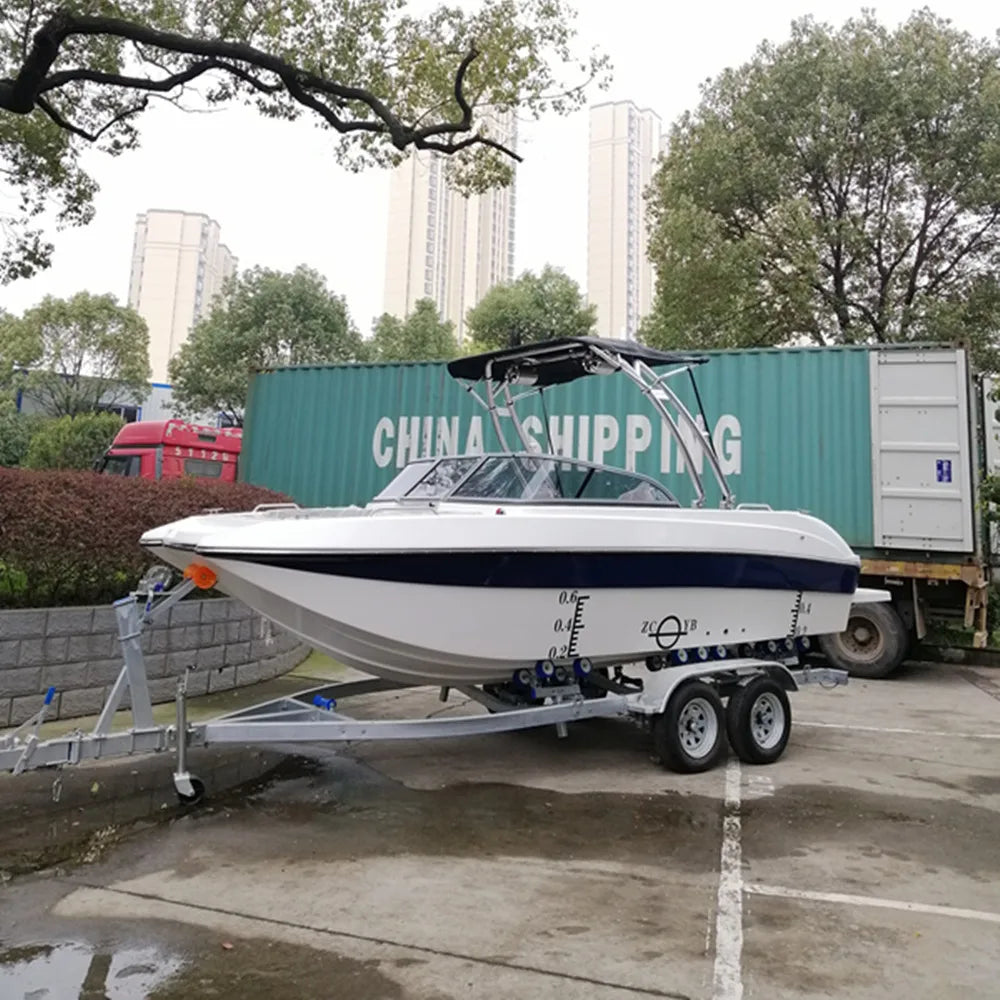 High Quality Side Console Small Sport Speed Fiberglass Fishing Boat for Wholesale