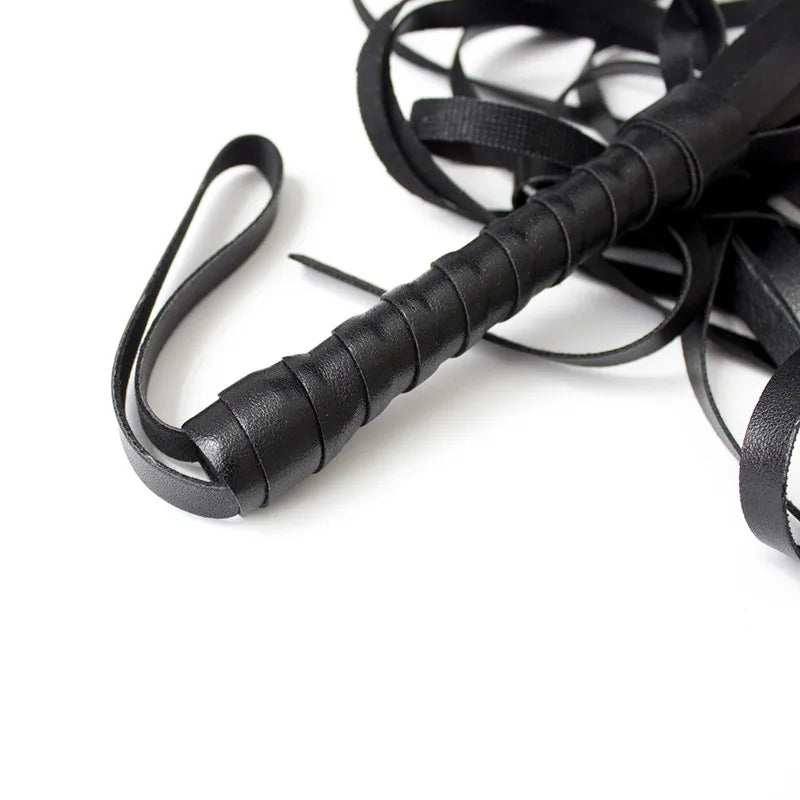 Exotic Flirting Toys of Scattered Tassel Small Leather Whips for Fetish Spanking BDSM Bondage Flogger Riding Crop Adult Games