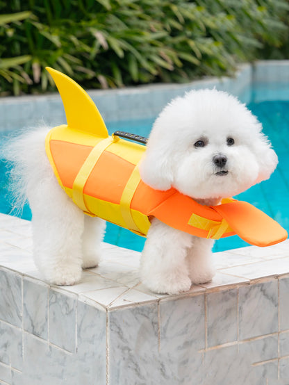 Dog Life Jacket, Cute Shark Dog Life Vest for Swimming Boating with Superior Buoyancy and Rescue Handle, Adjustable Floating