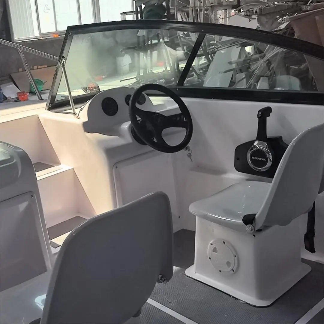China Factory Cheap 6 Meters 10 Seats  Yacht Luxury Boat Yacht for Water River Park  Sea Beach Tourism