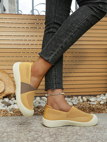 Women's shoes summer 2026  Single Shoes Dual-Tone Breathable Design Petite Fragrance Style Comfortable Footwear shoes woman
