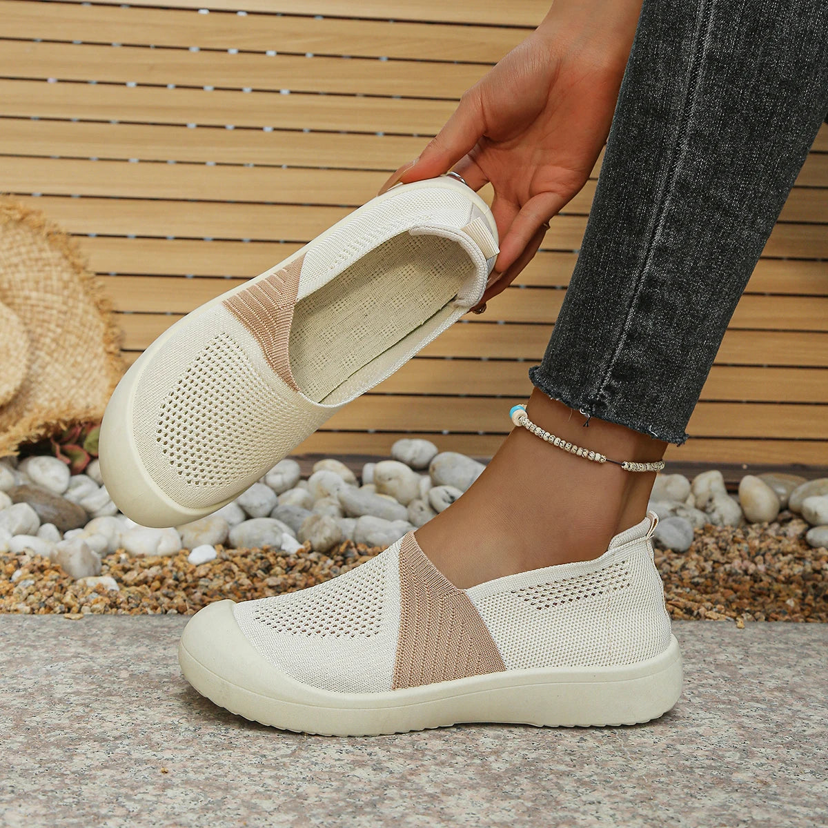 Women's shoes summer 2026  Single Shoes Dual-Tone Breathable Design Petite Fragrance Style Comfortable Footwear shoes woman