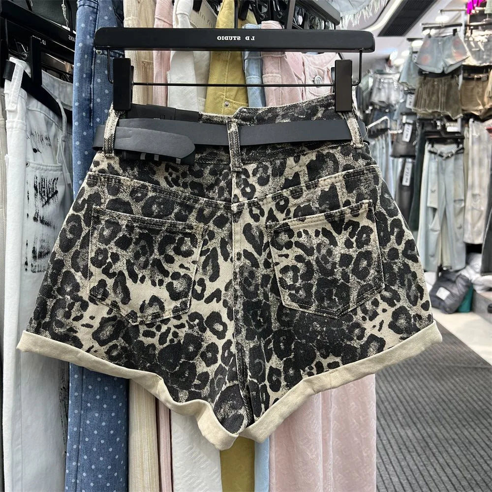 Vintage Broken Holes American-style Denim Shorts Women Casual High Waist Sexy leopard print Female Summer Baggy wide-legged hot