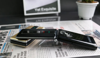 Low Price 2G GSM Folde Phone For Elderly Push-Button Durable Battery Quick Dial Loud Voice Two Sim Unlocked Foldable Cellphone