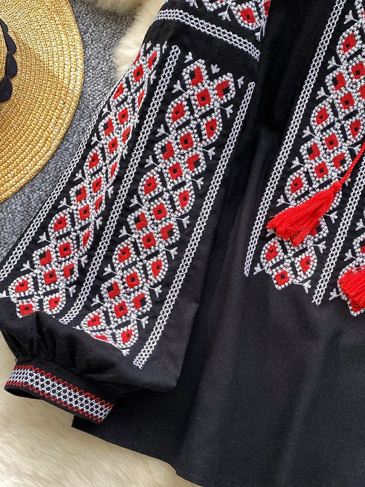 Women Autumn Blouse Bohemian Retro Ethnic Style Embroidered Shirt Loose Lantern Sleeve Top Female Pullovers 3 Colors BL246