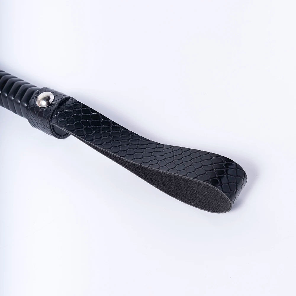 Adult Aex SM Products Black and Red Handle Queen Adjustment Tools Spanking Soft Wash Rattan Loose Whip for Women and Couple Play