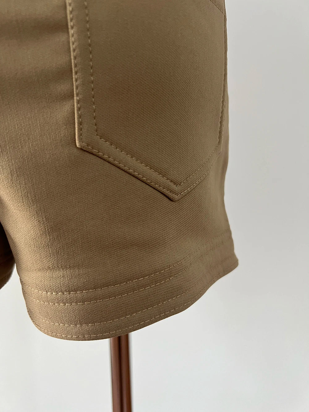 Khaki Casual Pants for Women Autumn and Winter Outerwear Booty Shorts Hips Elastic Tight Design High Waist Slimming Shorts Women