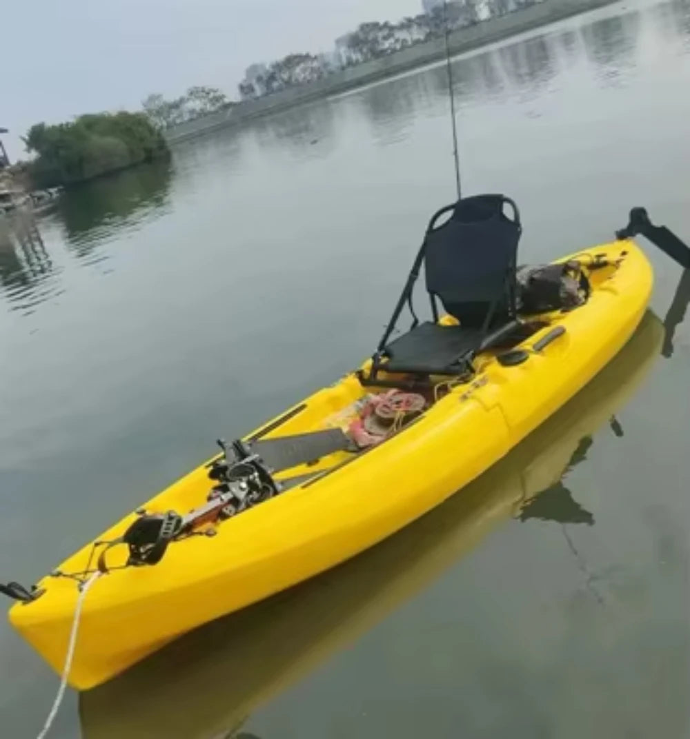 2025 Portable LLDPE Kayak With Split Hard Shell Electric Pedal-Driven Canoe For Solo Tandem Lake Sea Adventures Modular Assembly