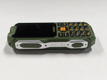 YEEMI Q8 GSM 2G Rugged Phone Big Battery Dual Flashlight 2.4inches HD Screen Dual SIM Mobile Phone Large Button Cellphone