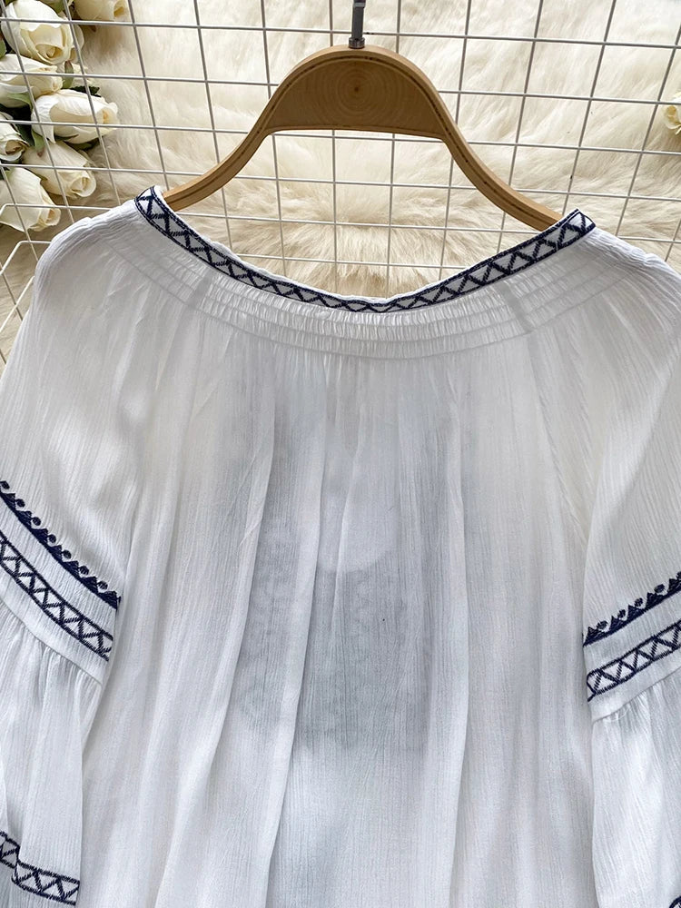 Women's Bohemia Blouse Embroidered Autumn Spring O-neck Collar Bow Tie Lantern Sleeve Top Blusas Mujer Female Tops BL020