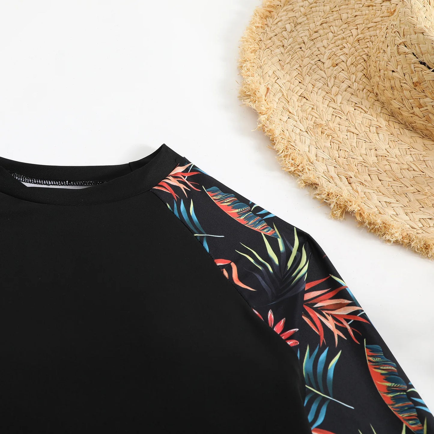 New 2026 Women's Vintage Print Swimsuit Rash Guards Long Sleeve Swimwear Surfing Sports Pool Swimming Suit Two-Piece Bath Suits