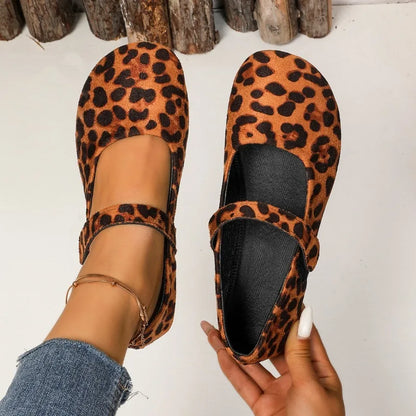 Shoes Woman Flats Round Toe Casual Female Sneakers Dress Nurse Comfortable New Summer Solid Rubber PU Fabric Leisure Fretwork