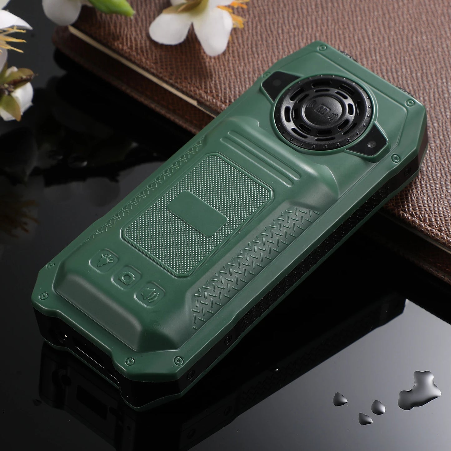 Rugged Mobile Phone M6000 GSM 2G Network 4 SIM Cards Magic Voice 3.5mm Jack 2.4'' Display Big Keyboard Cellphone For Elderly