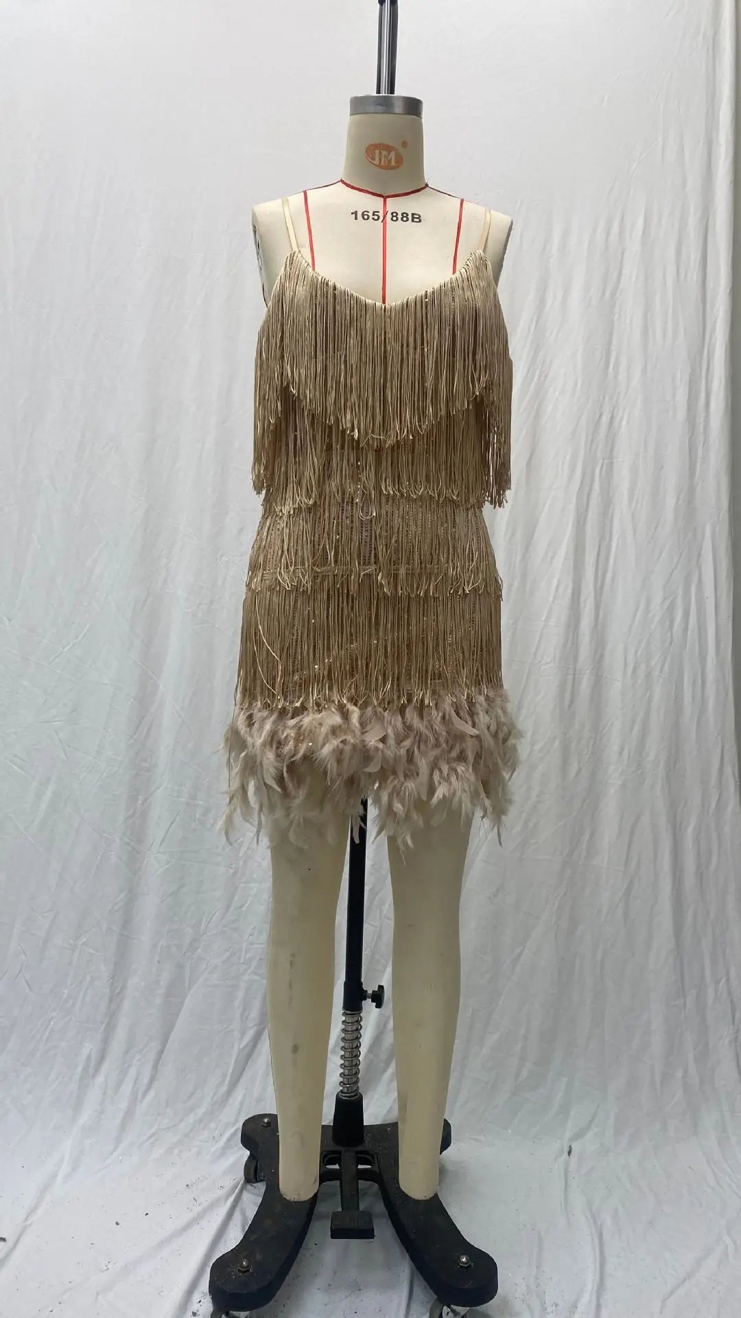 Summer Fashion Elegant Tassel Sequin Dress Women's Sexy Slim Sleeveless V-neck High Waist Suspender Feather Stitching Dresses