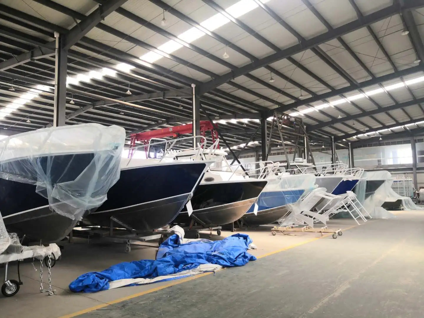 China Factory Cheap 6 Meters 10 Seats  Yacht Luxury Boat Yacht for Water River Park  Sea Beach Tourism