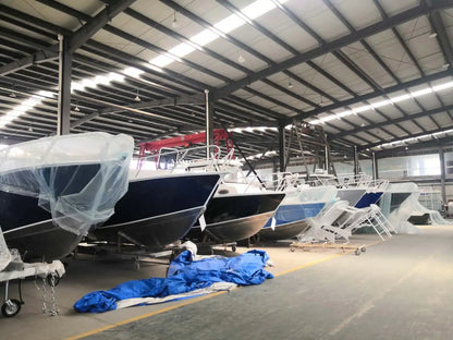 China Factory Cheap 6 Meters 10 Seats  Yacht Luxury Boat Yacht for Water River Park  Sea Beach Tourism