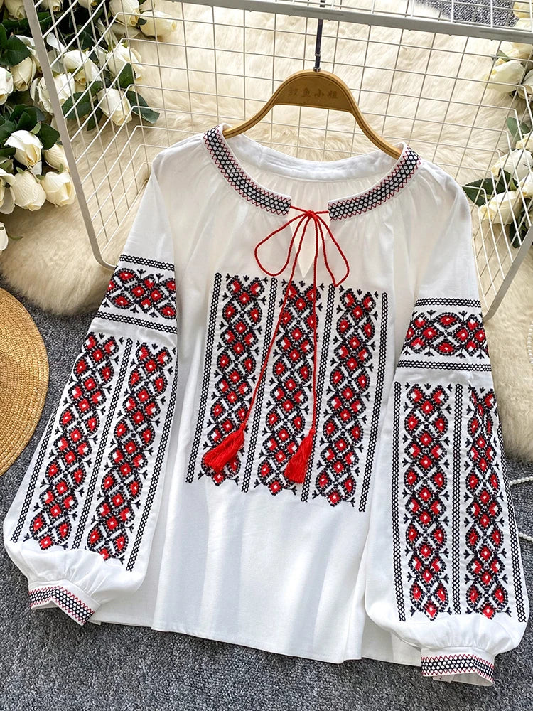 Women Autumn Blouse Bohemian Retro Ethnic Style Embroidered Shirt Loose Lantern Sleeve Top Female Pullovers 3 Colors BL246