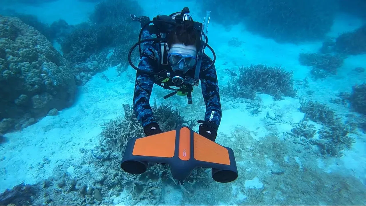 New Version ABS Material Electric Sea Scooter Fashionable Underwater Dual Propeller for Water Sports Wholesale