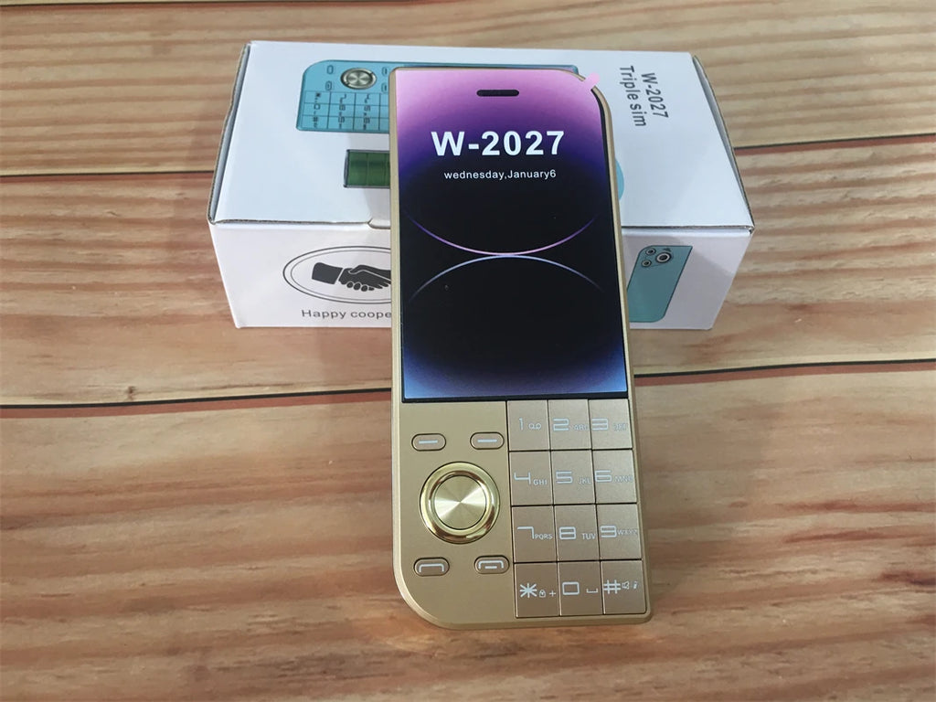 2025 New Push Button Mobile Phone 2.8' Three SIM 3SIM Bluetooth Flashlight MP3 Wireless FM Camera Vibration BigHorn CellPhone