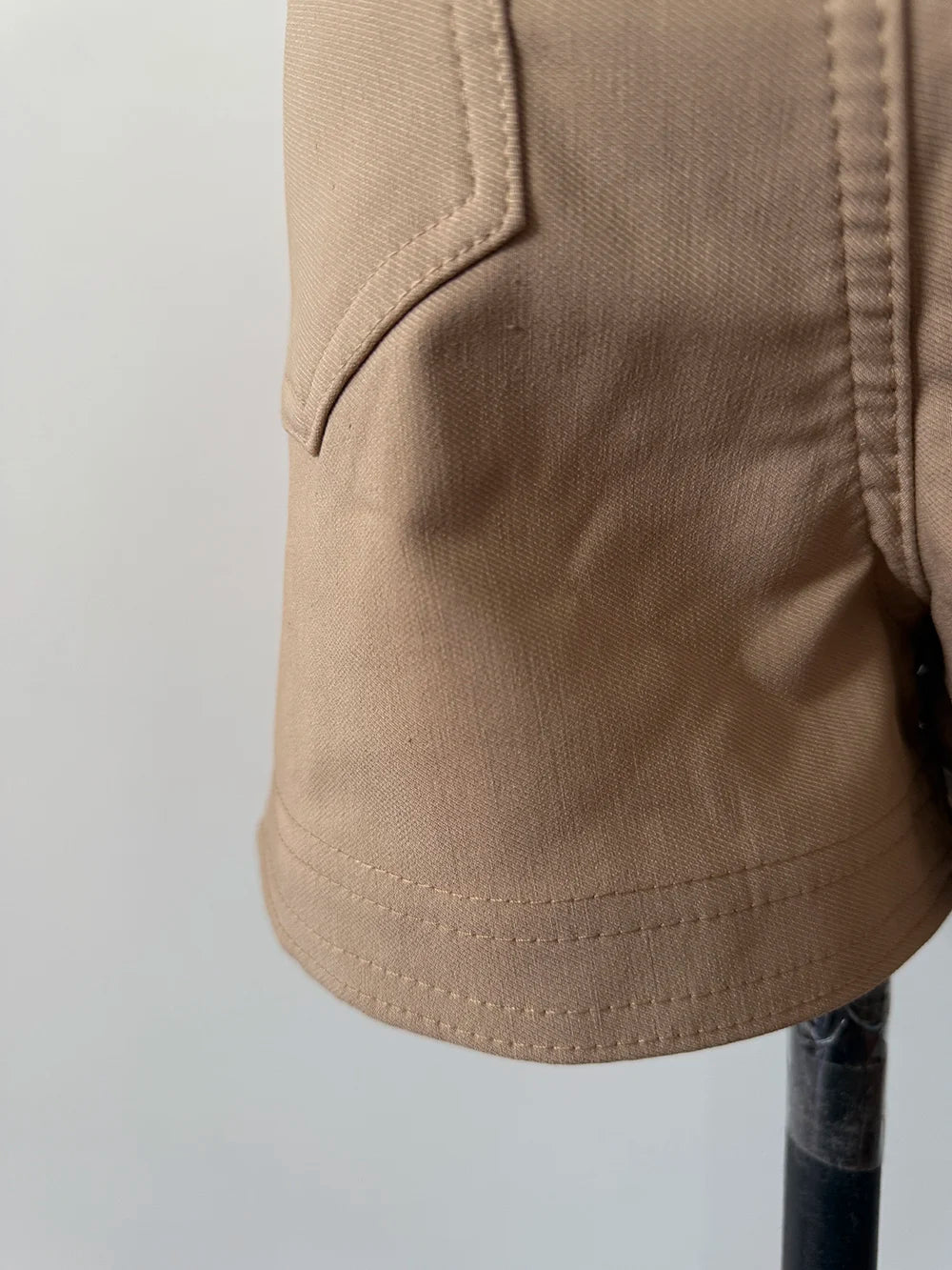 Khaki Casual Pants for Women Autumn and Winter Outerwear Booty Shorts Hips Elastic Tight Design High Waist Slimming Shorts Women