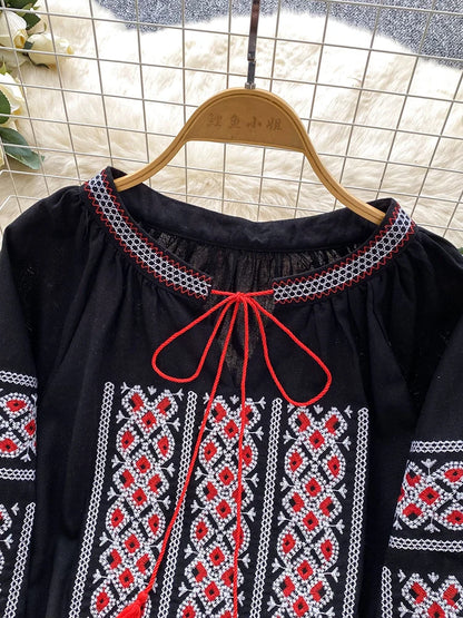 Women Autumn Blouse Bohemian Retro Ethnic Style Embroidered Shirt Loose Lantern Sleeve Top Female Pullovers 3 Colors BL246
