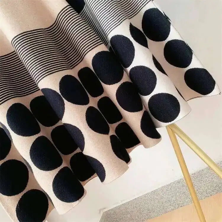 [EWQ]Japan Style Polka Dots Knitted High Waist Skirt Women's 2025 New Autumn Winter Oofice Lady Elastic A-line Pleated Midiskirt