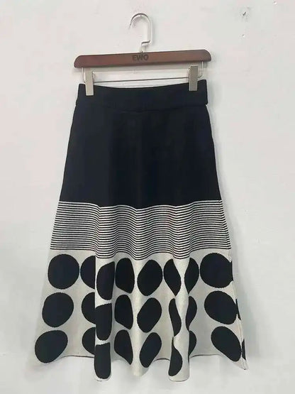 [EWQ]Japan Style Polka Dots Knitted High Waist Skirt Women's 2025 New Autumn Winter Oofice Lady Elastic A-line Pleated Midiskirt