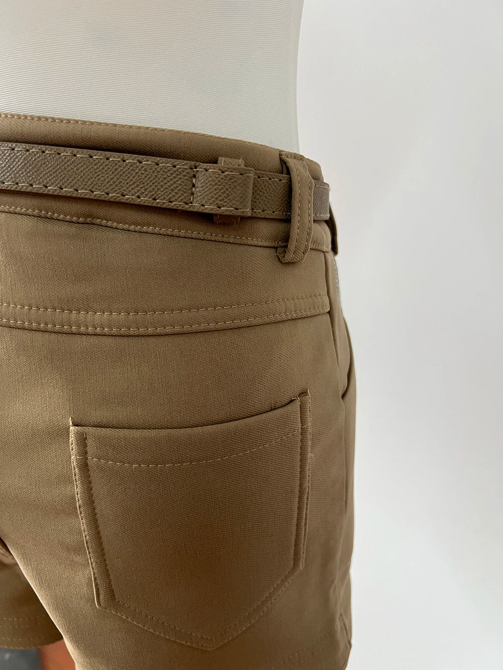 Khaki Casual Pants for Women Autumn and Winter Outerwear Booty Shorts Hips Elastic Tight Design High Waist Slimming Shorts Women