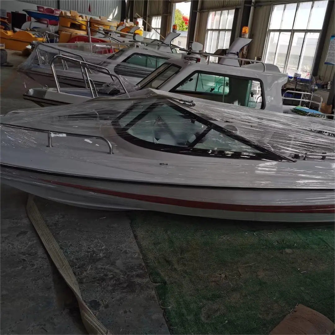 China Factory Cheap 6 Meters 10 Seats  Yacht Luxury Boat Yacht for Water River Park  Sea Beach Tourism