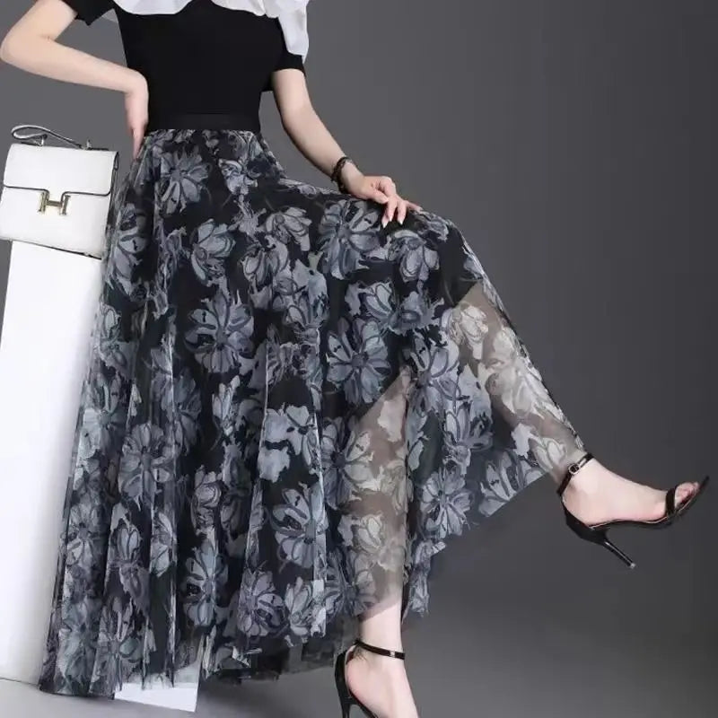 2025 High-waisted Slim Printed A-line Large Hem Skirt with Long Skirt Temperament, Fashionable and High-end