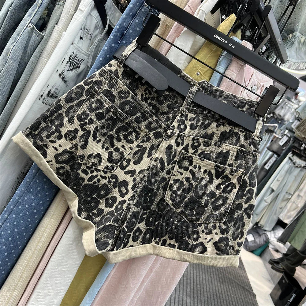 Vintage Broken Holes American-style Denim Shorts Women Casual High Waist Sexy leopard print Female Summer Baggy wide-legged hot