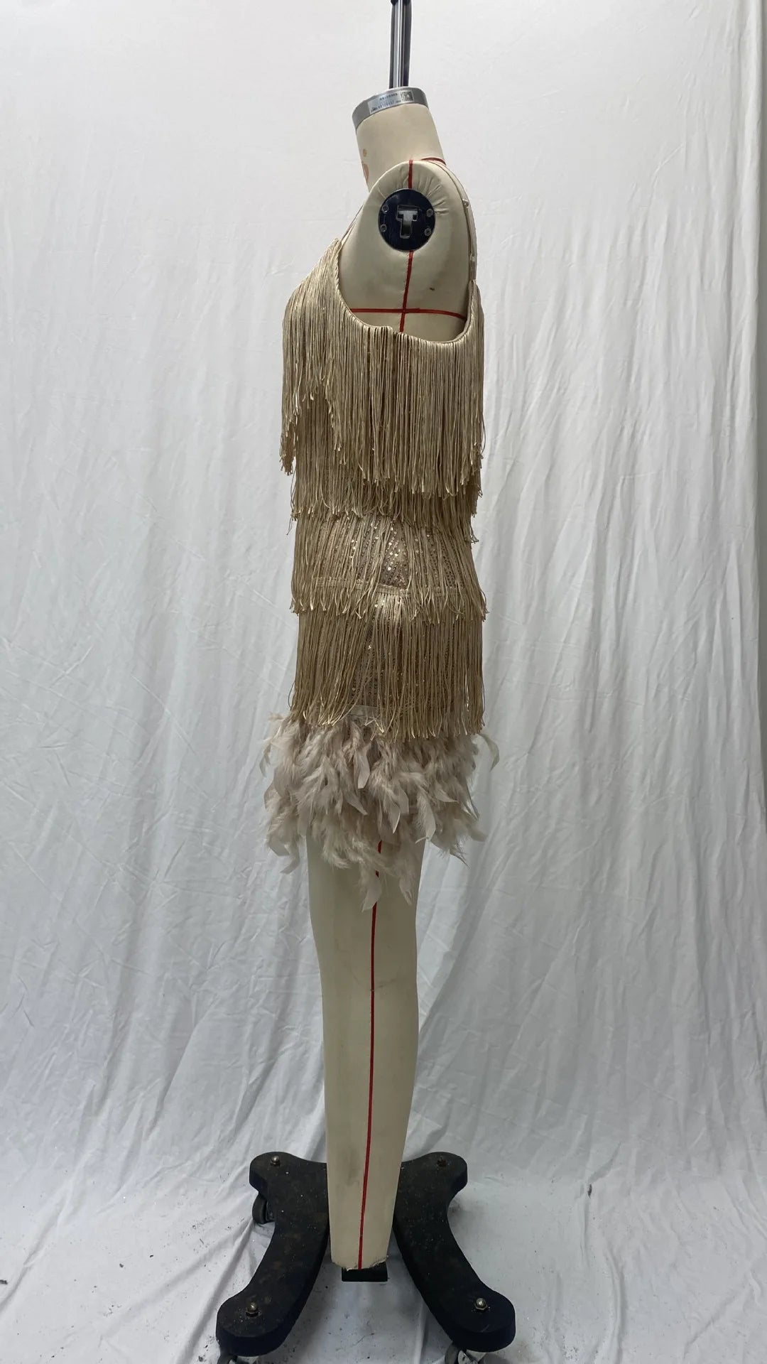 Summer Fashion Elegant Tassel Sequin Dress Women's Sexy Slim Sleeveless V-neck High Waist Suspender Feather Stitching Dresses