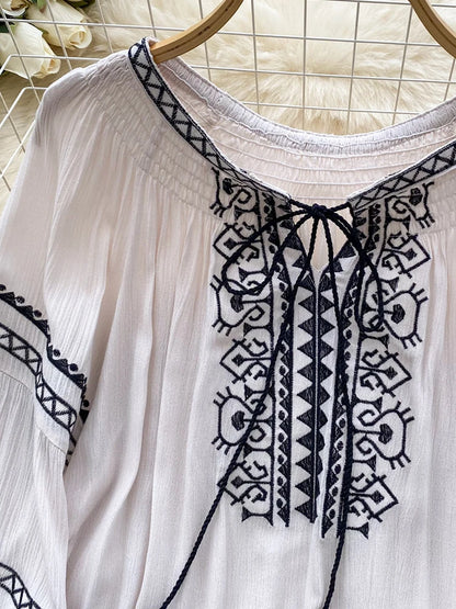 Women's Bohemia Blouse Embroidered Autumn Spring O-neck Collar Bow Tie Lantern Sleeve Top Blusas Mujer Female Tops BL020