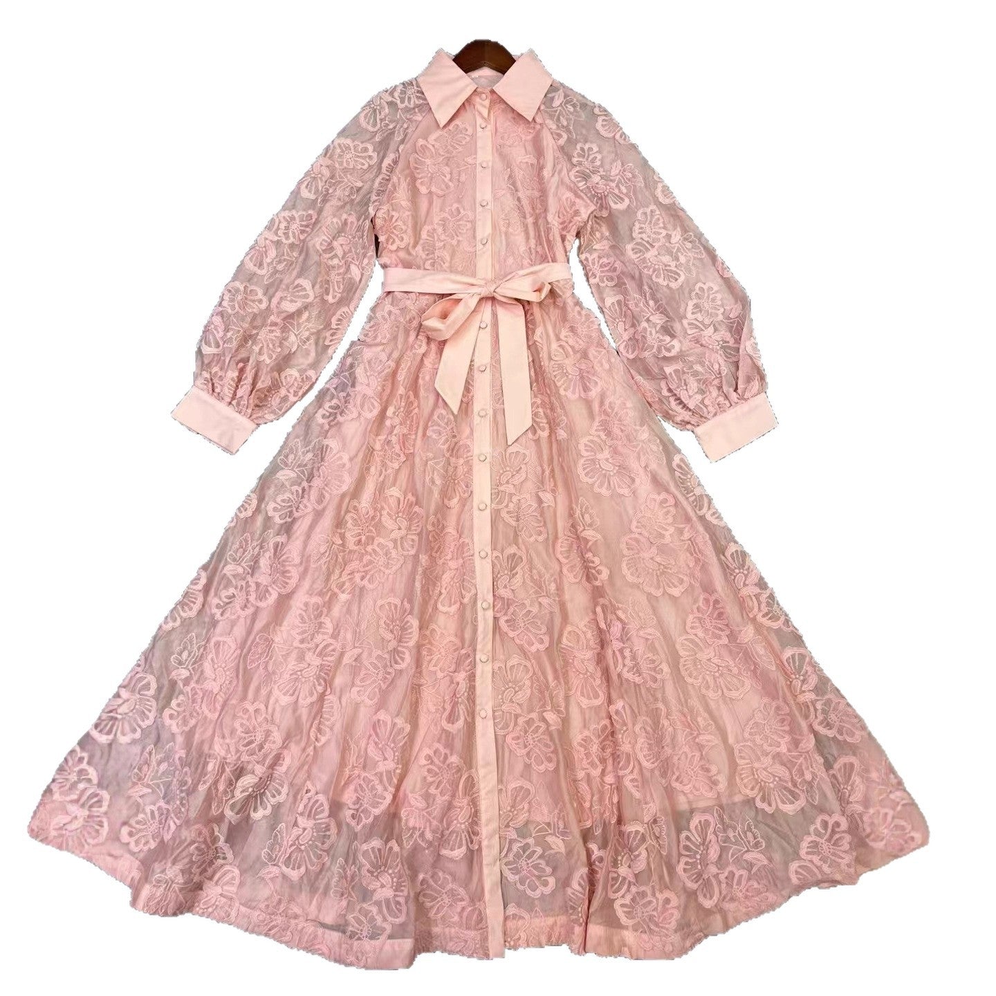 Retro-style Design Paired With A Matching Belt